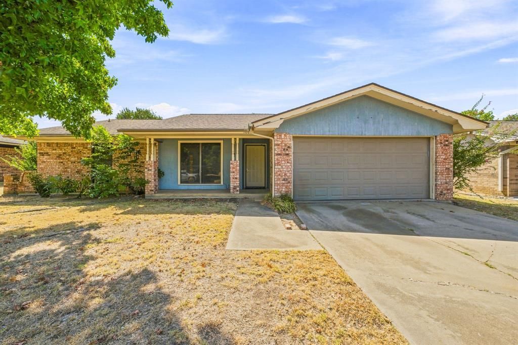 108 Sharp Drive, Stephenville