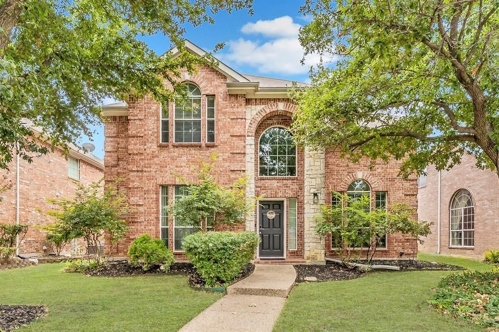 12361 Hawk Creek Drive, Frisco
