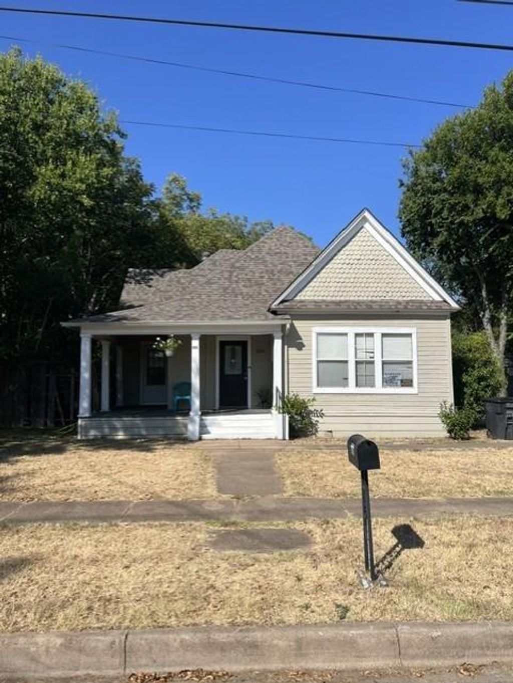 509 N Buffalo Avenue, Cleburne