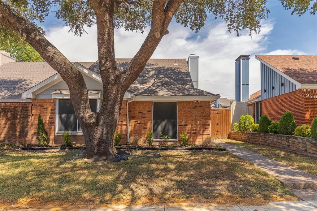 9703 Springtree Lane, Dallas