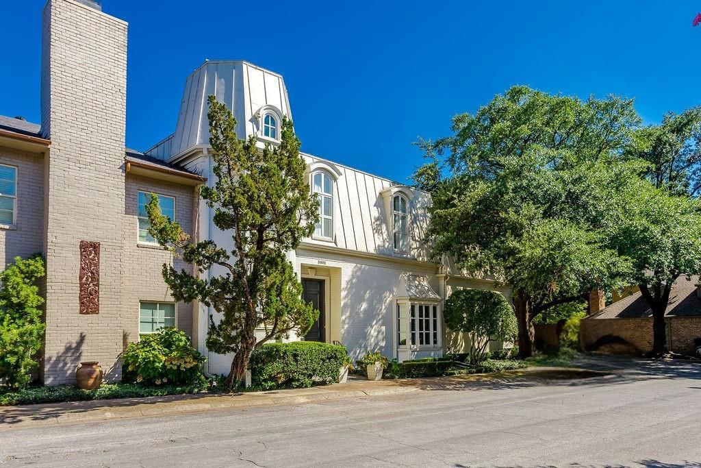 3802 S Versailles Avenue, Dallas