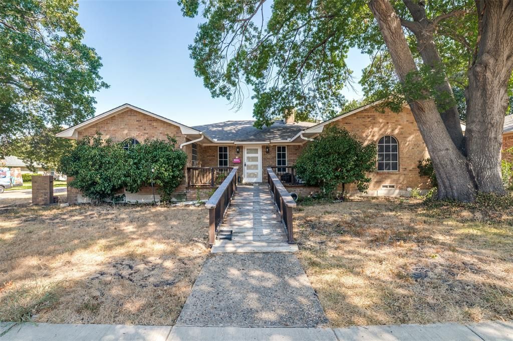 1717 Douglas Drive, Garland