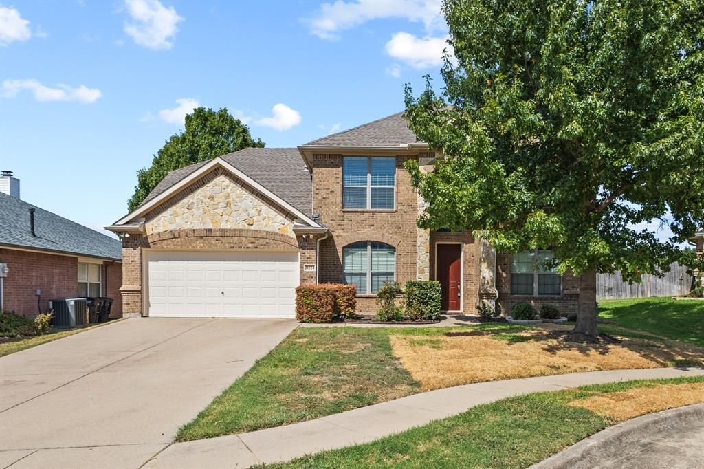 8224 Summerview Court, Fort Worth