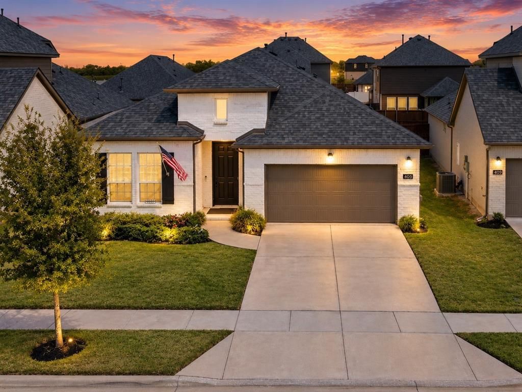 405 Hoot Owl Hill, Weston