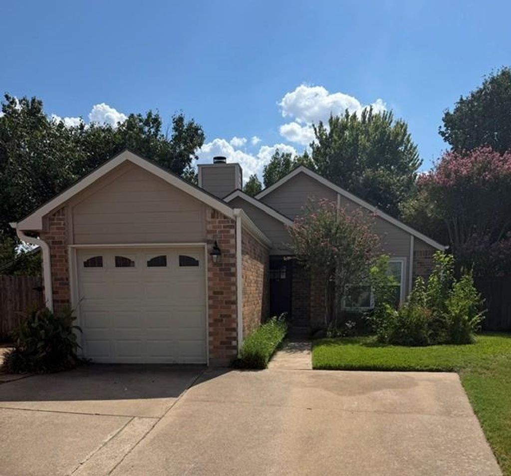 1828 Maplewood Trail, Colleyville