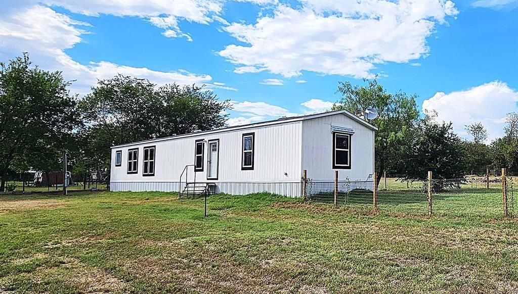 200 W 6th Street, Thornton