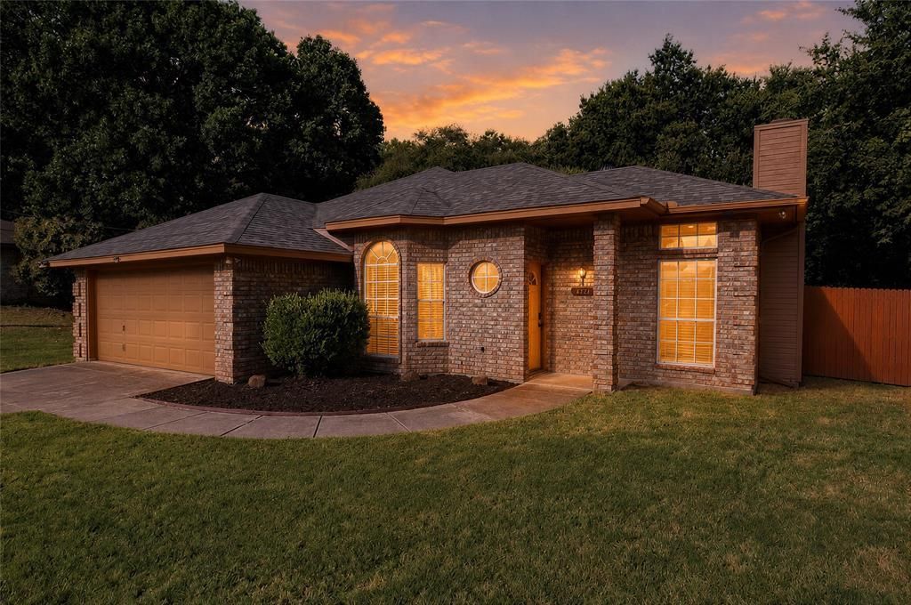 1412 S Elm Street, Weatherford