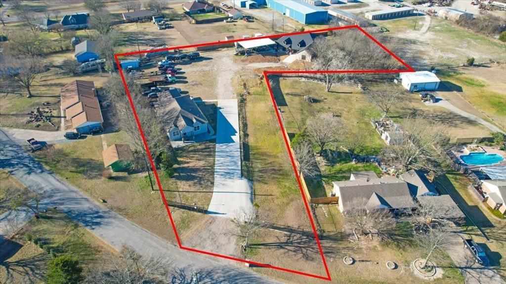 920 Oil Mill Road, Van Alstyne