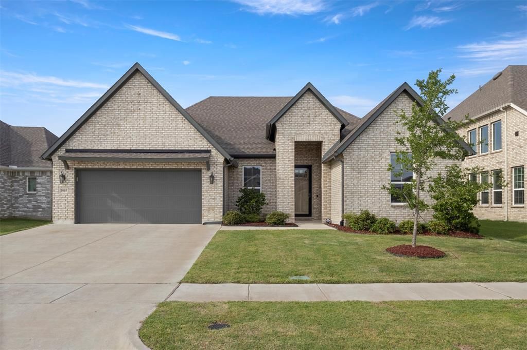 3905 Henley Lane, Garland