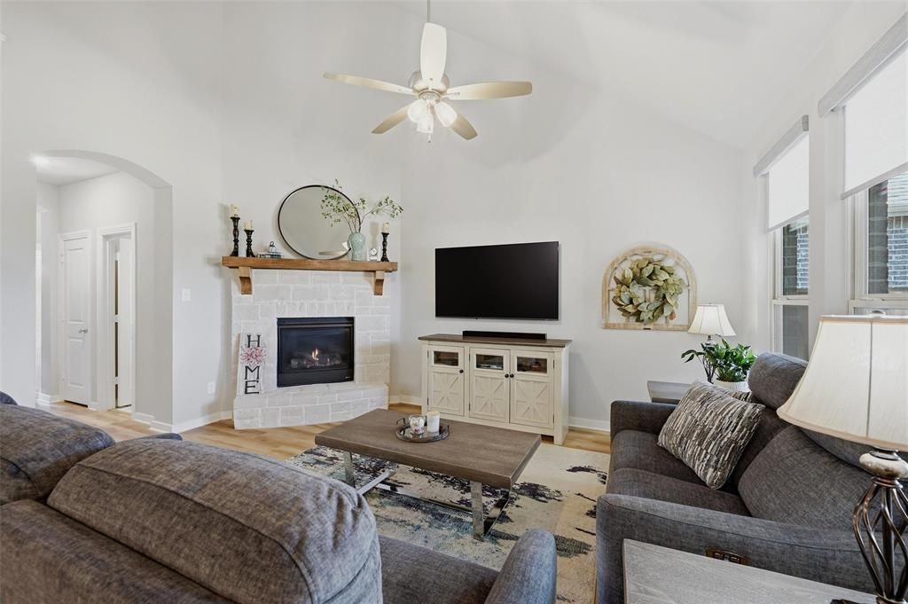 3913 Southbend Drive, Denison
