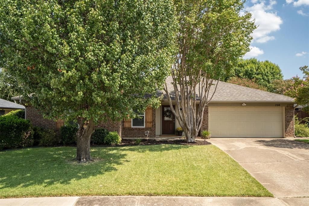 756 California, Keller