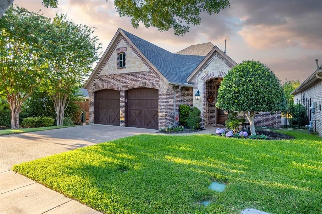 645 E Hill Street, Keller