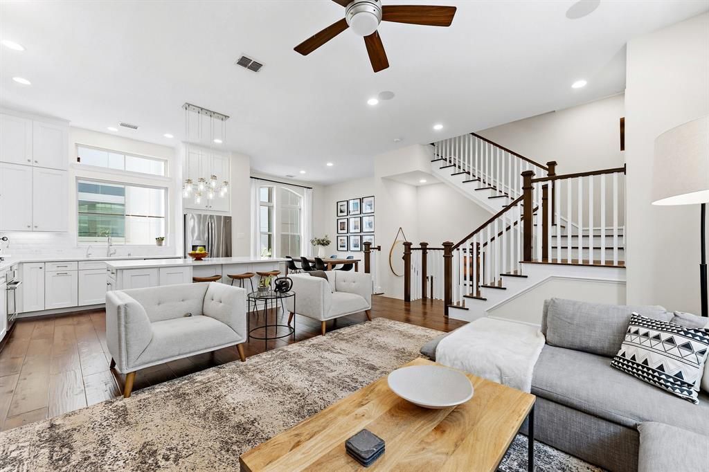 763 Spanish Oaks Place, Dallas