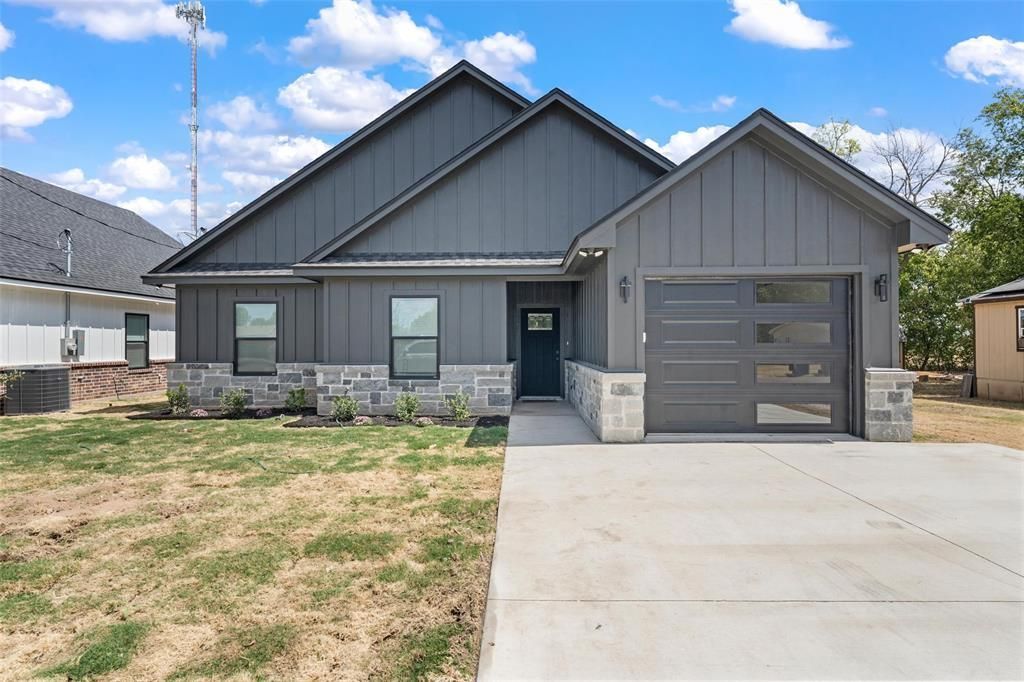 302 Johnson Street, McGregor