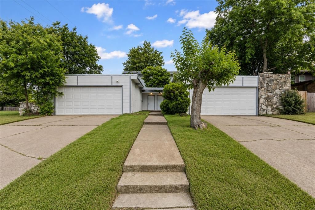 6315-6317 Walraven Circle, Fort Worth