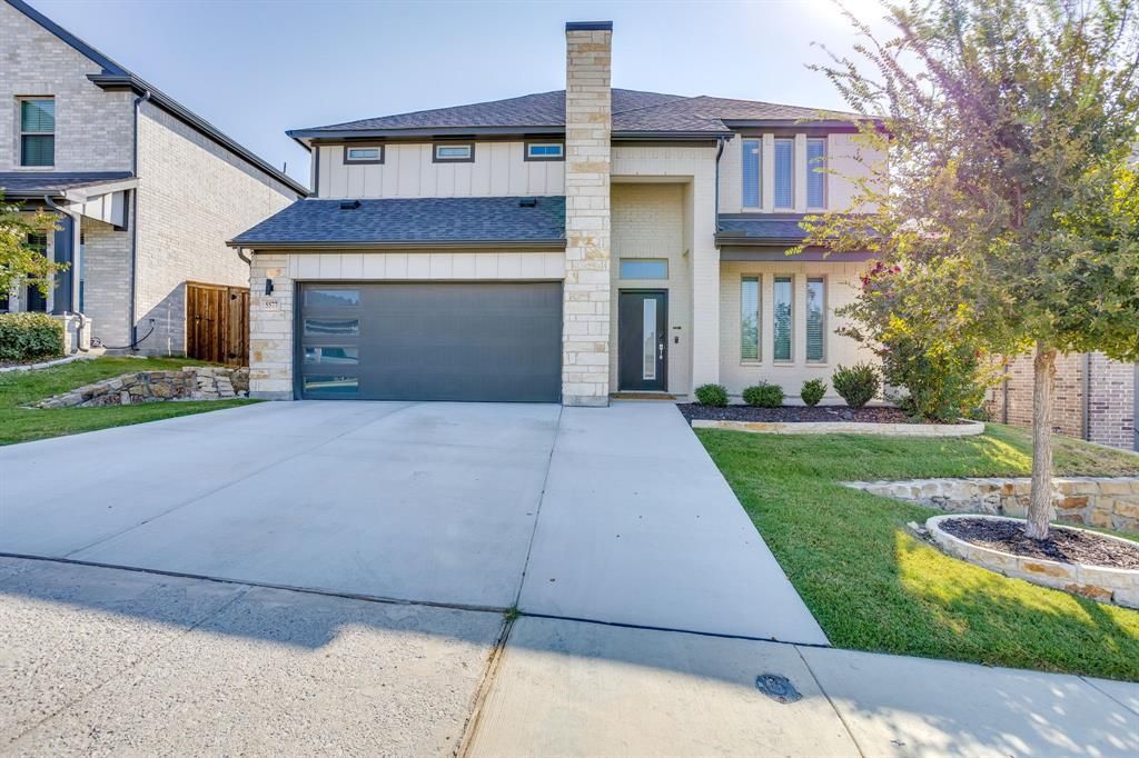 5577 Summit Creek Road, Fort Worth