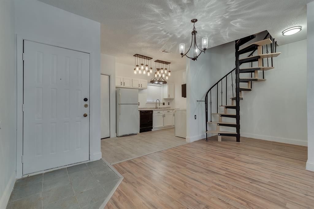 5550 Spring Valley Road E24, Dallas