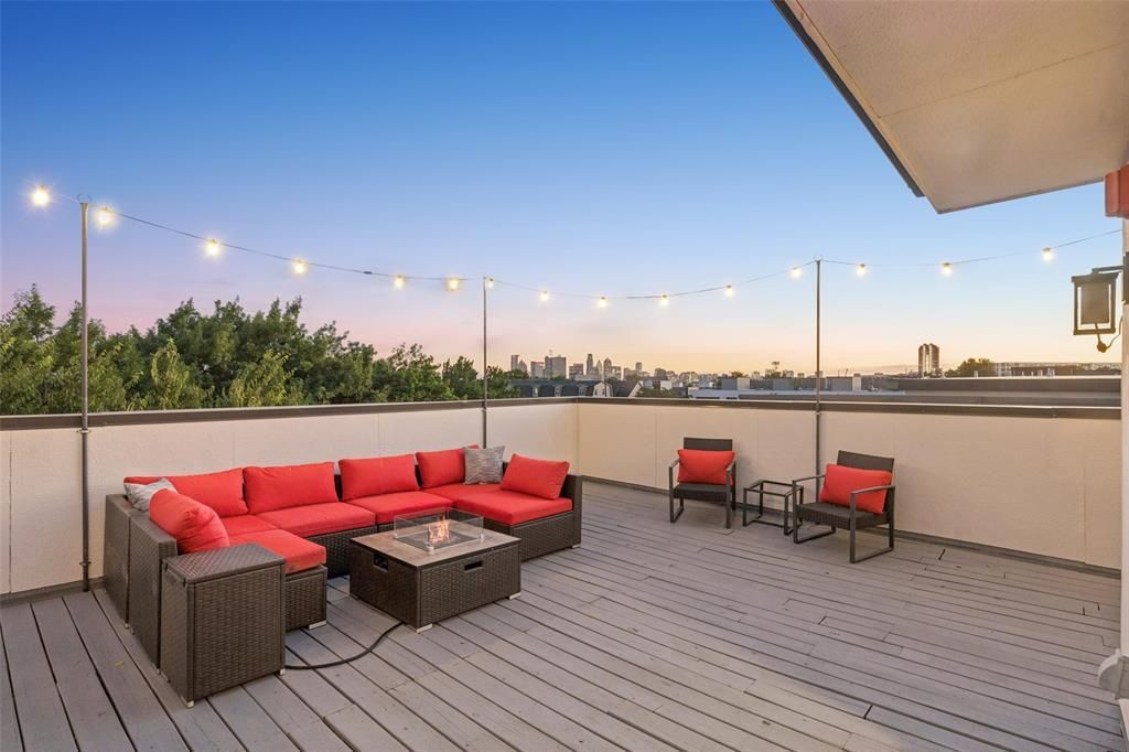 5914 Lindell Avenue 400, Dallas