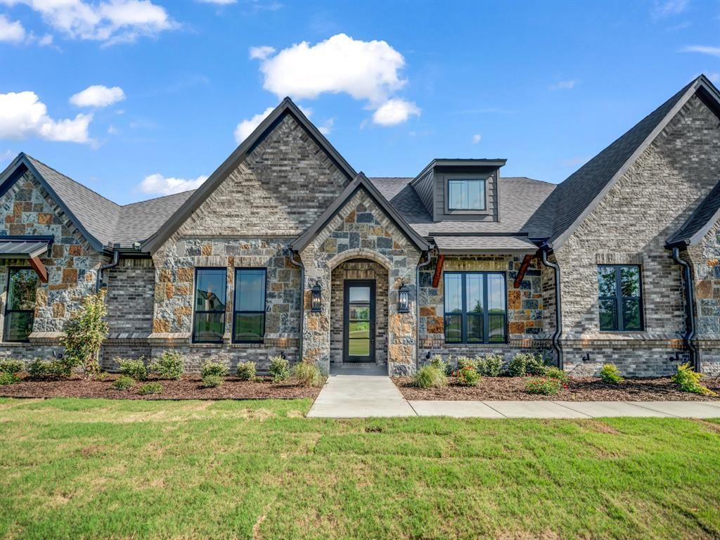 614 Hondo Crossing, Weatherford