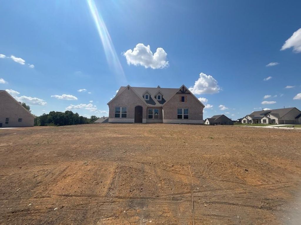701 Deer Dale Court, Van Alstyne