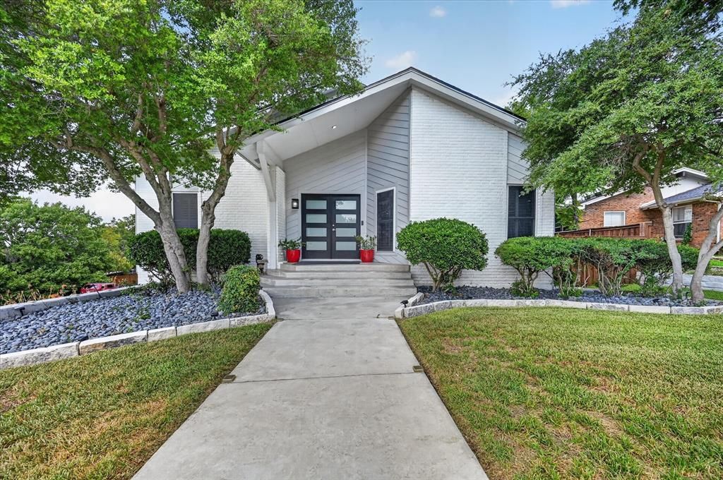 7624 Skylake Drive, Fort Worth