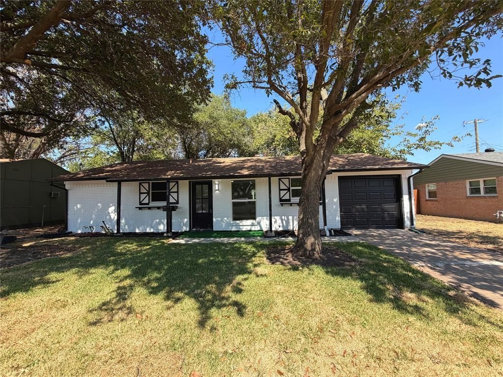 708 Sw Southridge Drive, Burleson