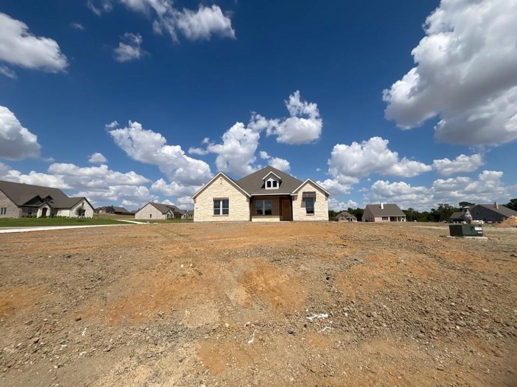 800 Monterrey Circle, Van Alstyne