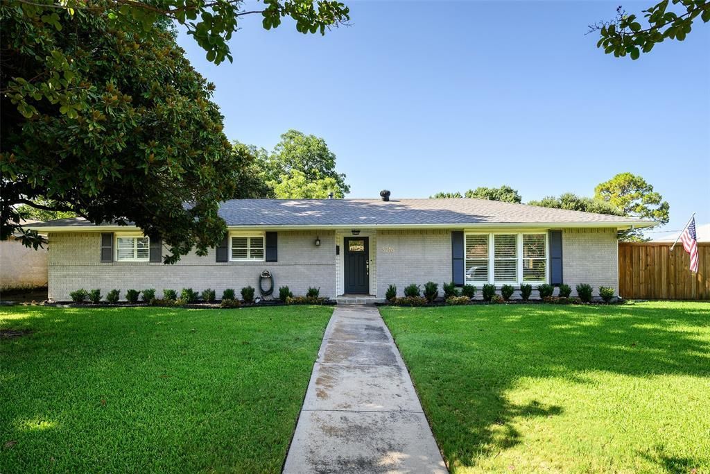 3216 Townsend Drive, Dallas