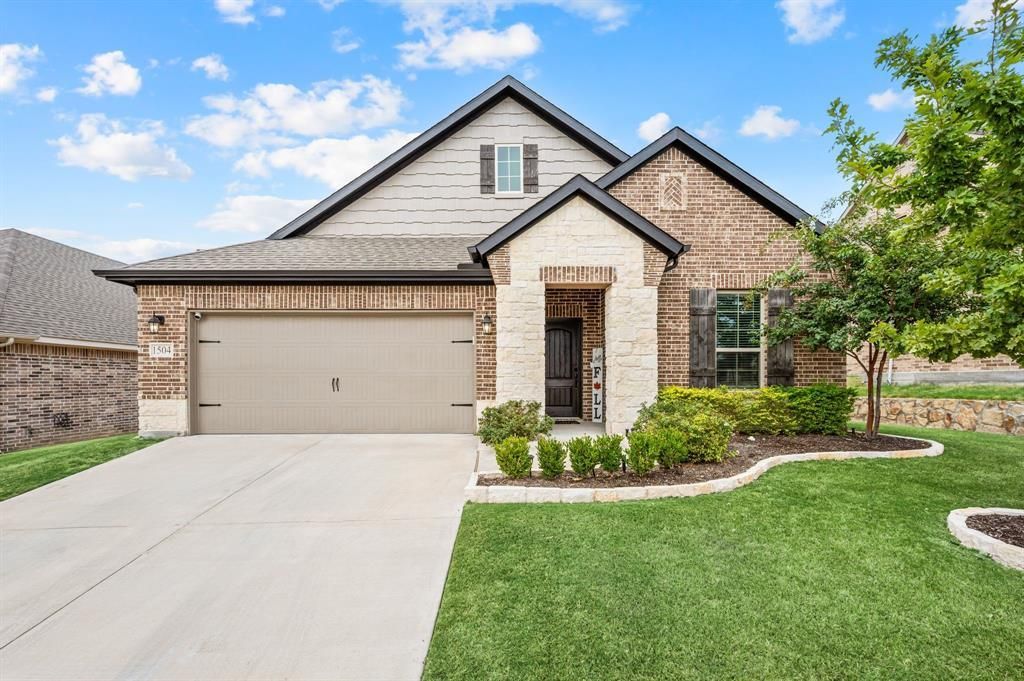 1504 Shindig Court, Weatherford