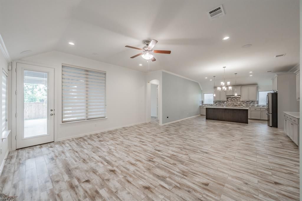 612 Rawlins Lane, Fort Worth