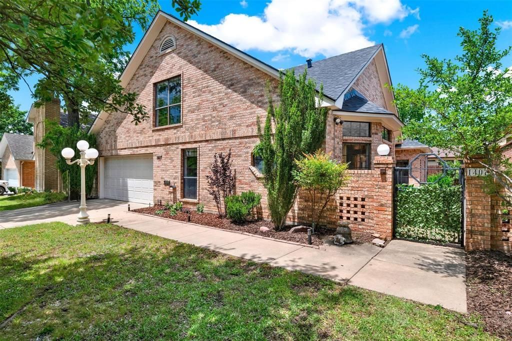 1407 W Mulberry Street, Sherman