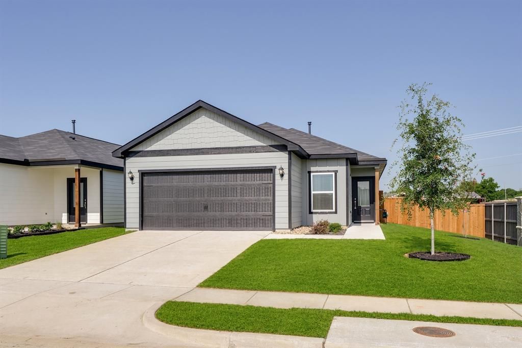 400 Hay Field Drive, Blue Ridge