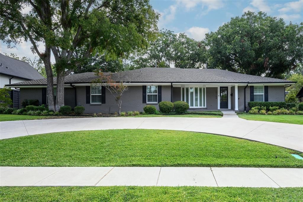 10748 Saint Lazare Drive, Dallas