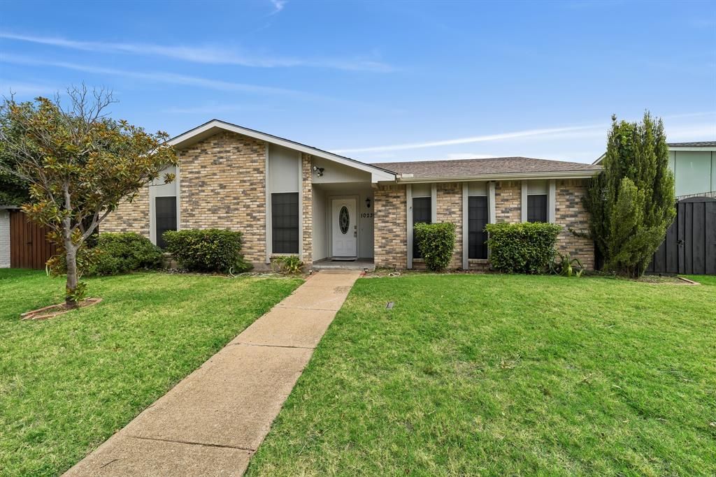 10239 Green Ash Road, Dallas