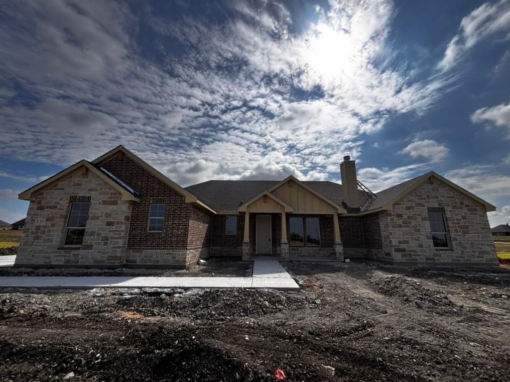 135 Big Sky Road, Decatur