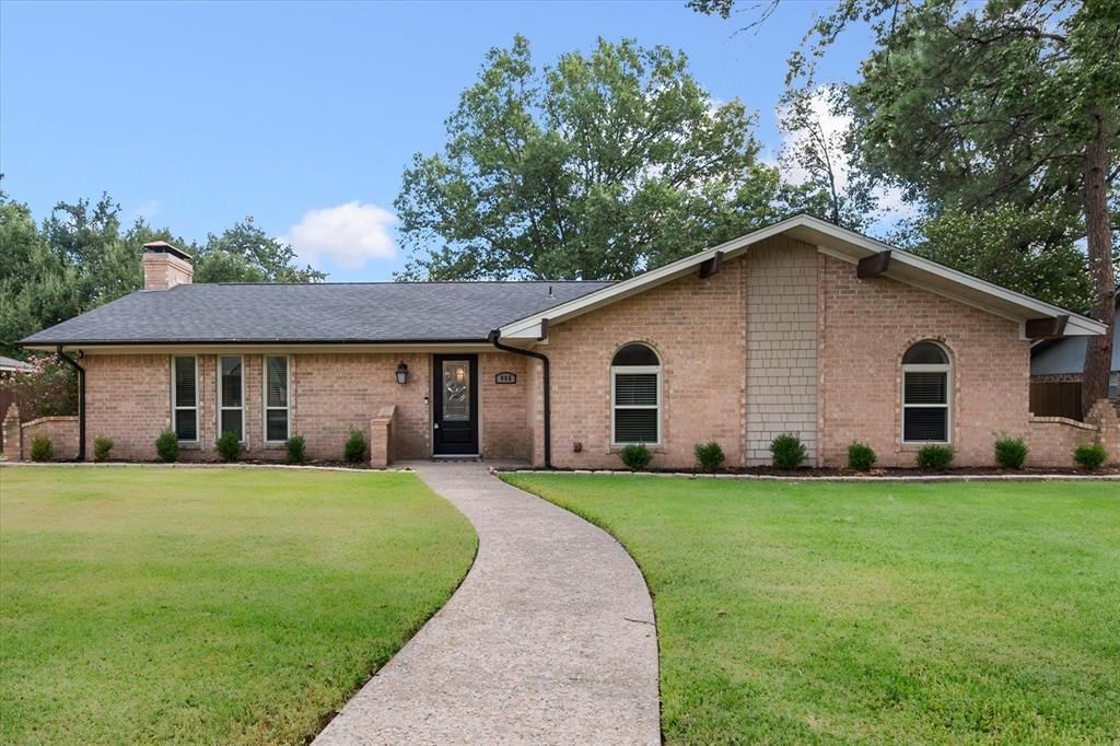 805 Laura Avenue, Corsicana