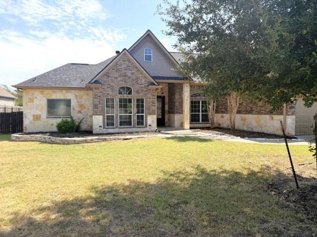 8421 Justin Avenue, College Station