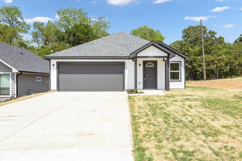 415 E Monterey Street, Denison