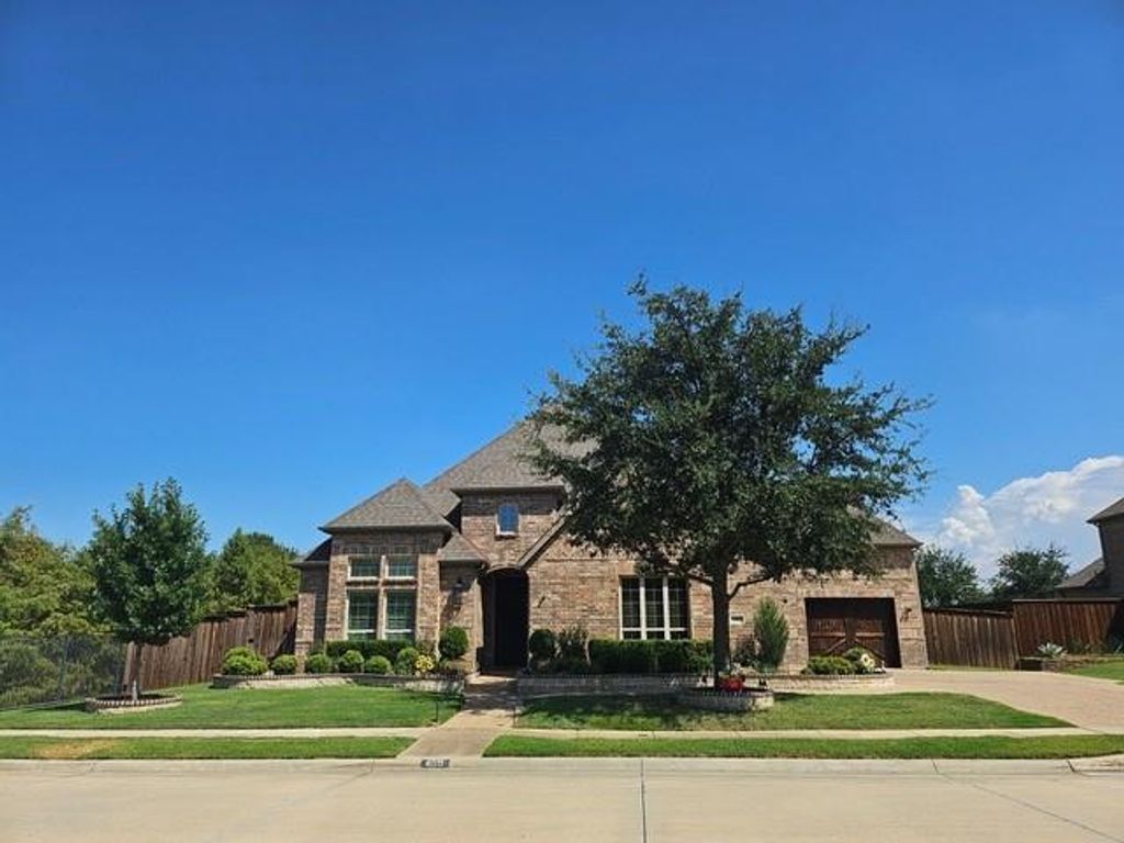 409 Rawhide Path, Keller