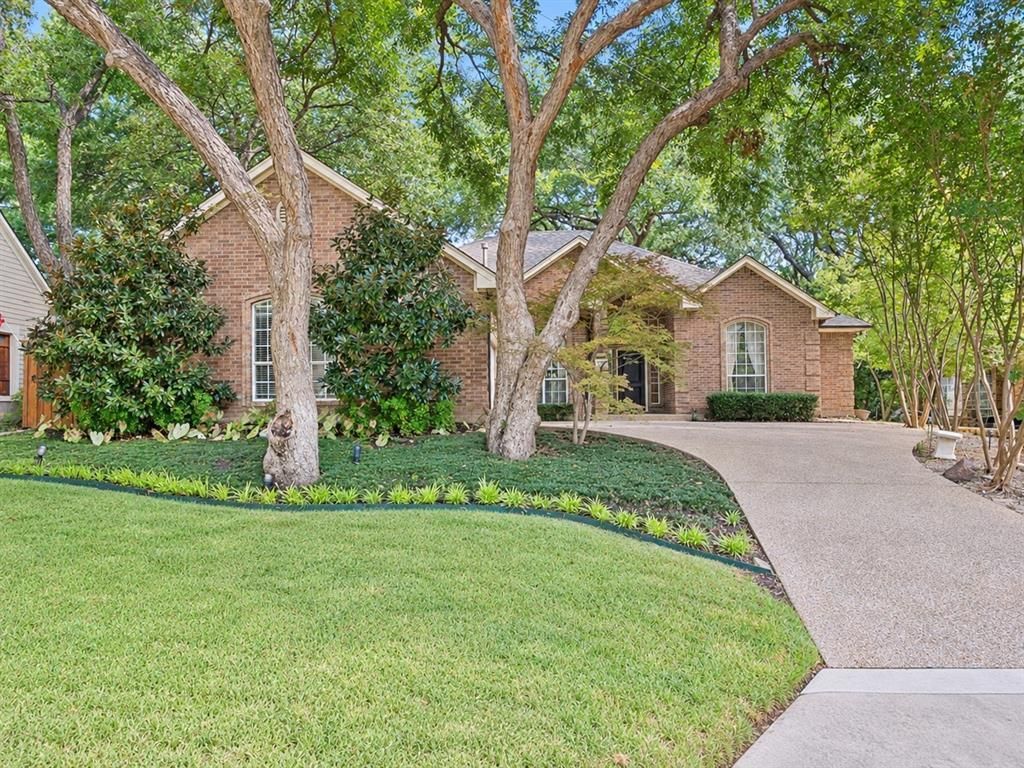 2702 Woodstream Lane, McKinney
