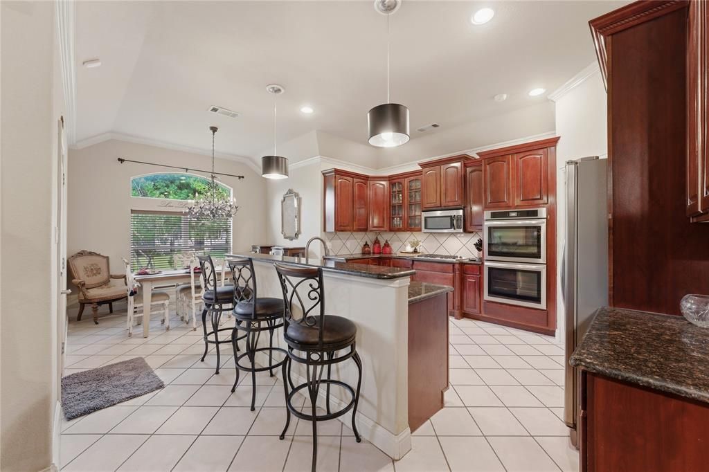 4425 Don Drive, Mansfield
