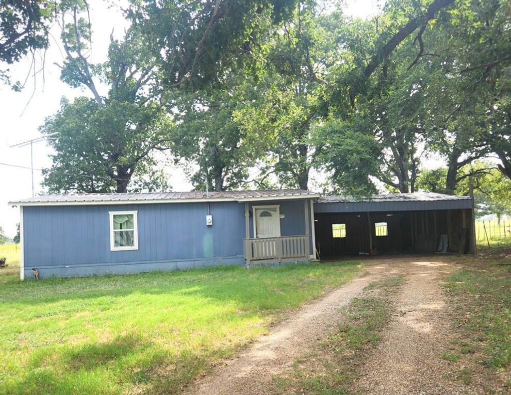 1369 Vz County Road 3210, Wills Point