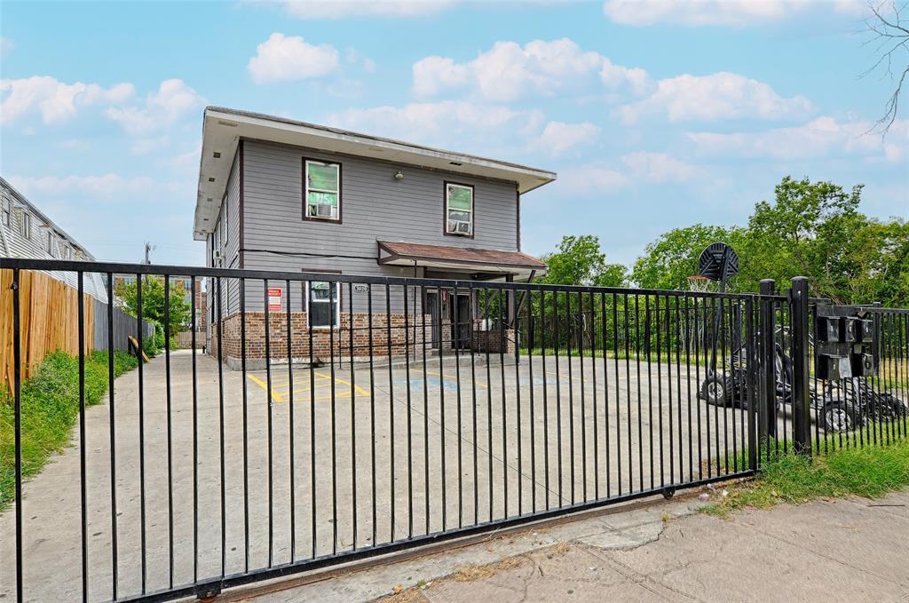 3020 South Boulevard 6, Dallas