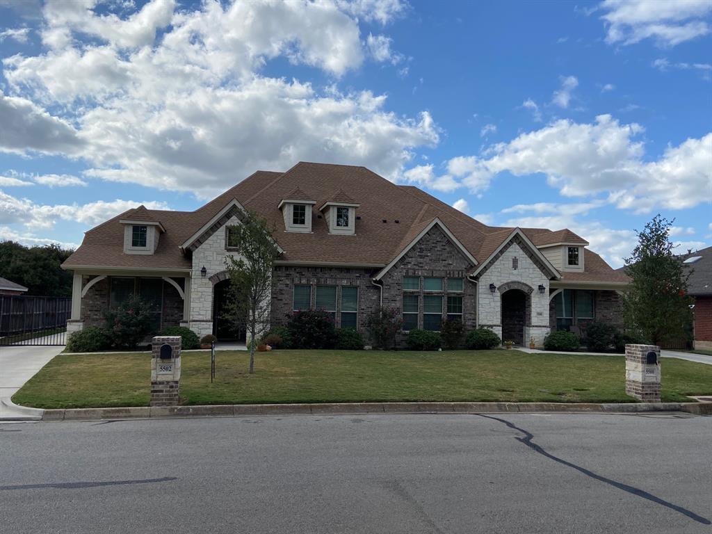 5500 Ledgestone Drive, Fort Worth