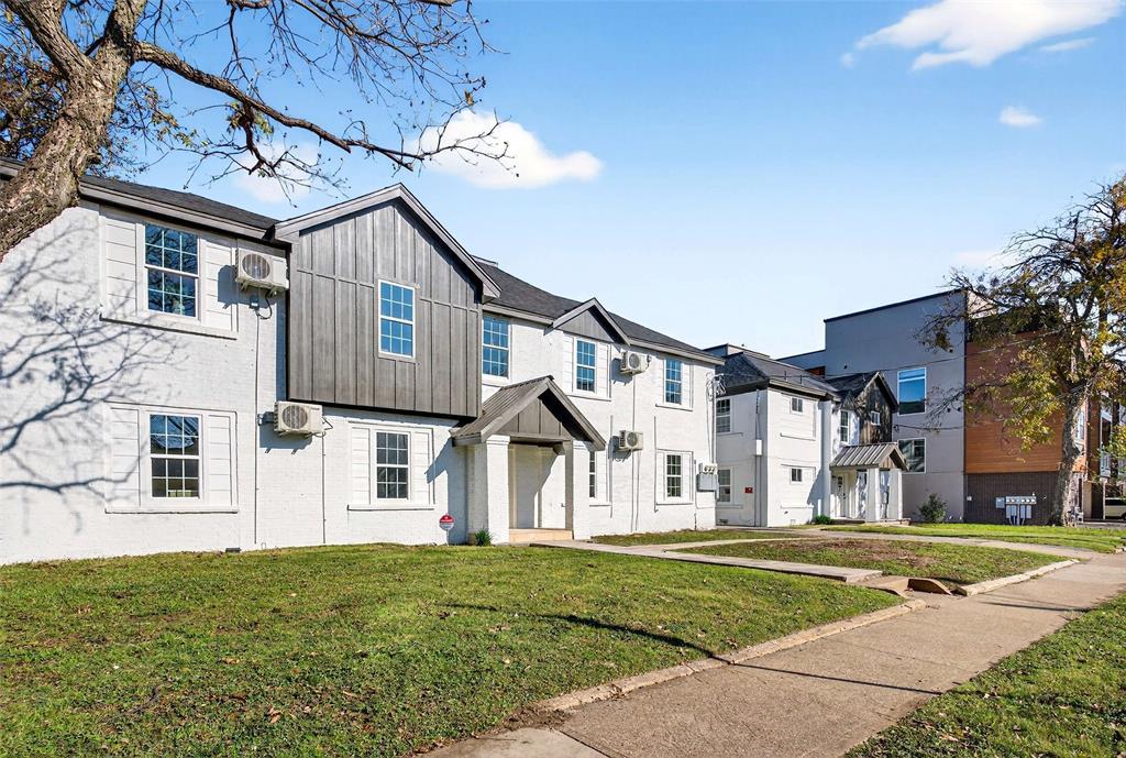 439 W 9th Street 2, Dallas