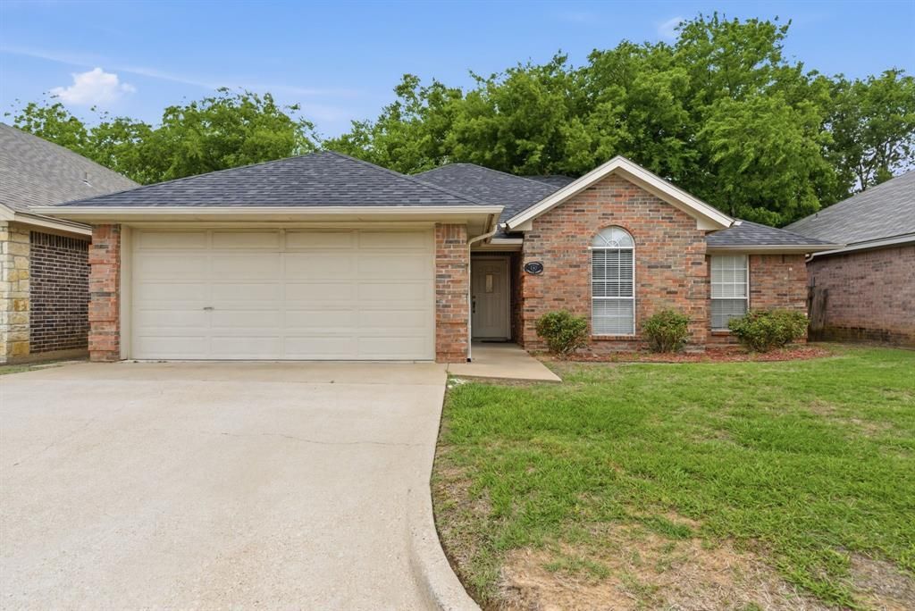 1723 Sully Court, Stephenville
