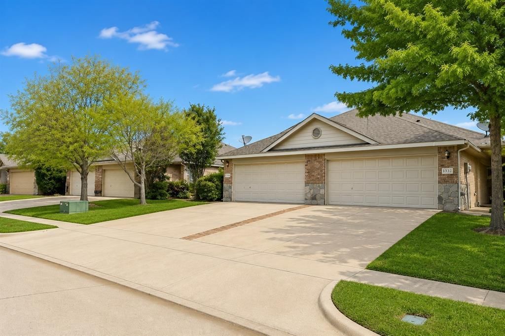 1334 Piedmont Drive, Mansfield