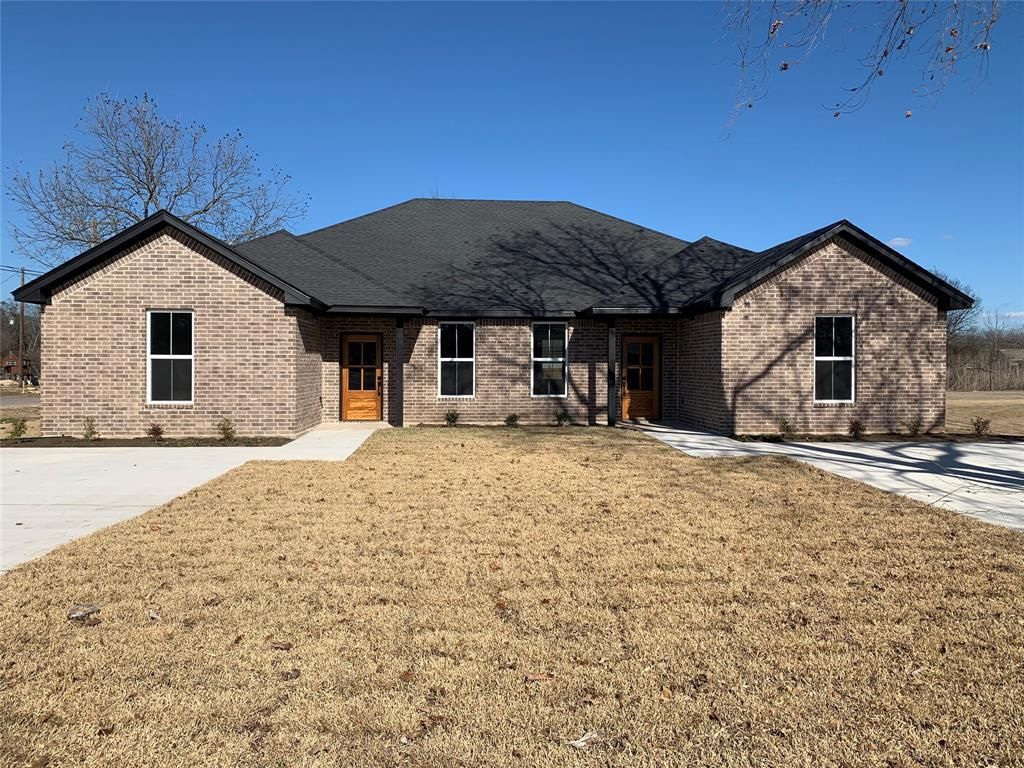 113-15 Van Buren Drive, McGregor