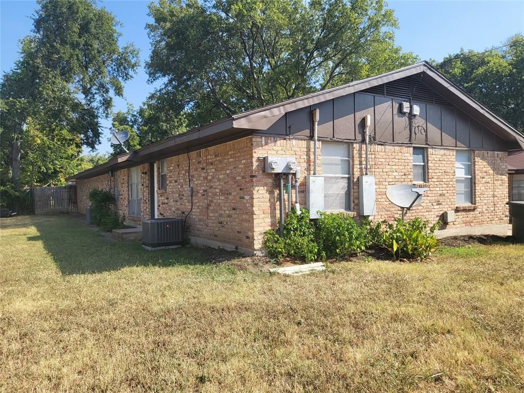 1503 E Wells Avenue, Sherman