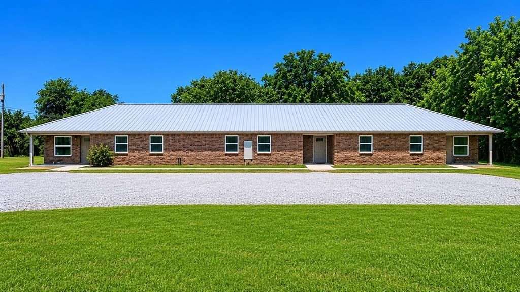 412 W Franklin Street, Alvord